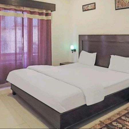 Hotel Ramayana Khajuraho Bagian luar foto