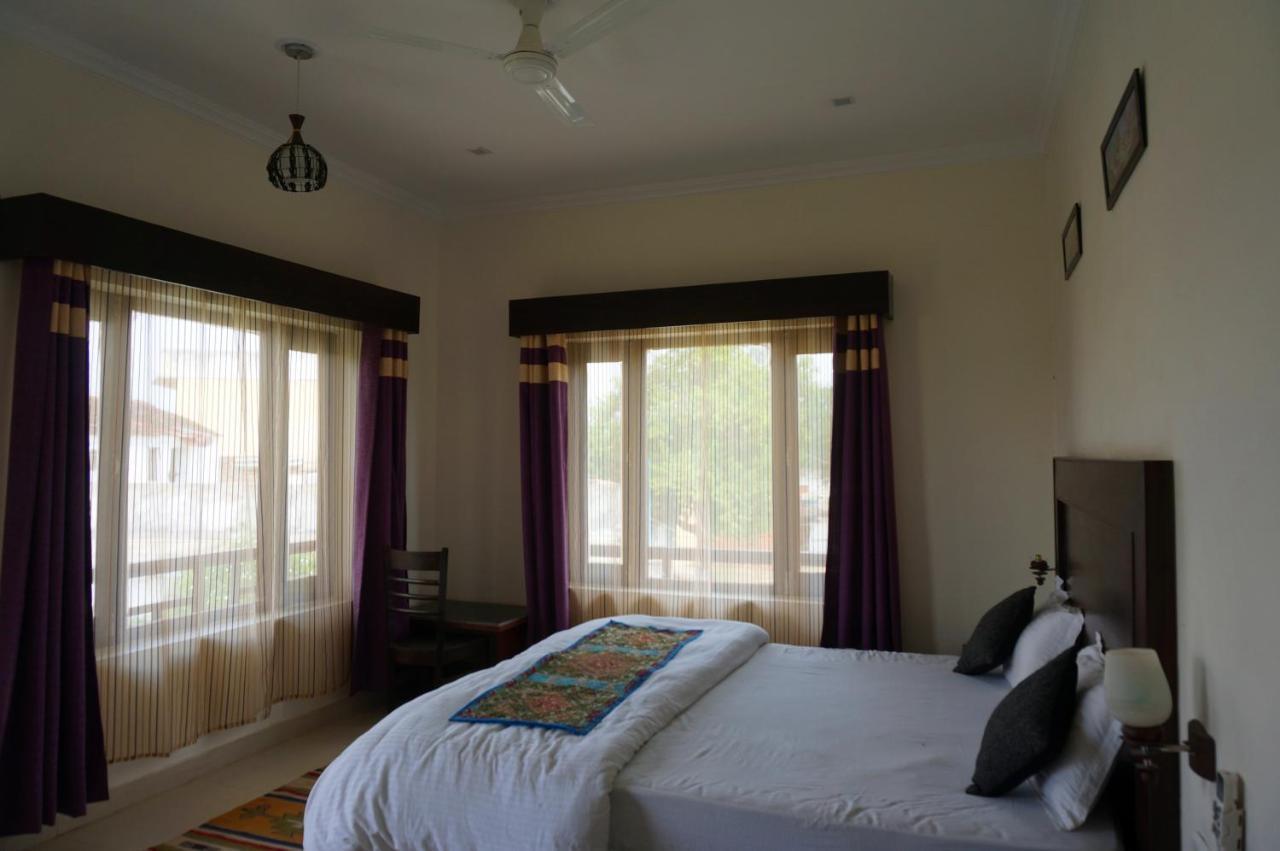 Hotel Ramayana Khajuraho Bagian luar foto