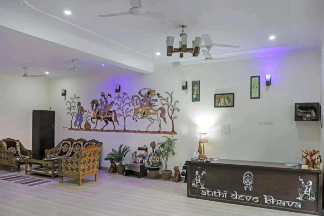 Hotel Ramayana Khajuraho Bagian luar foto