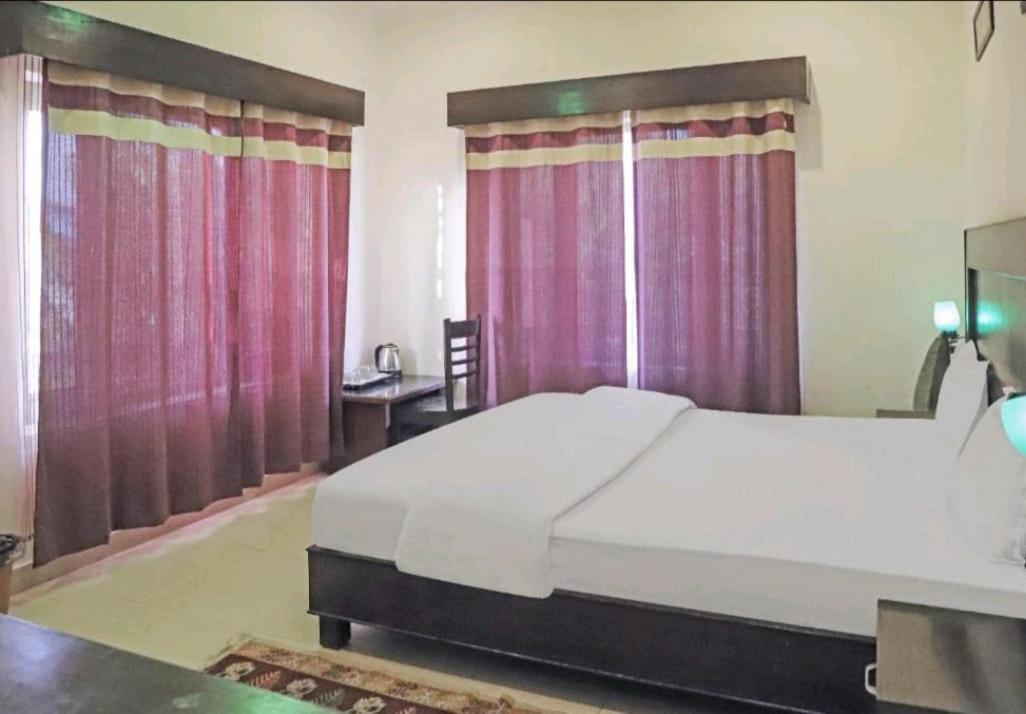 Hotel Ramayana Khajuraho Ruang foto